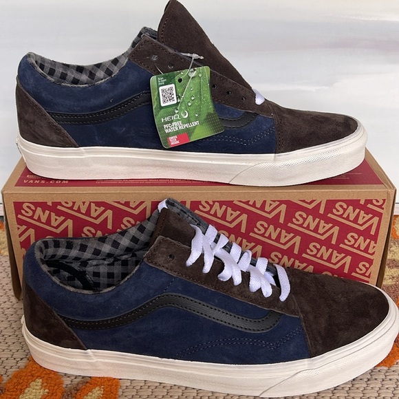 Vans WMNS Old Skool
Pig Suede Plaid Brown Navy
VN0007NTBF1
Sneakers - Picture 2 of 16